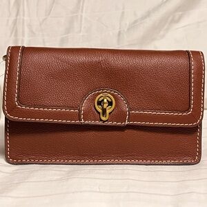Fossil Chestnut Brown Leather Crossbody with Gold Turn-Lock